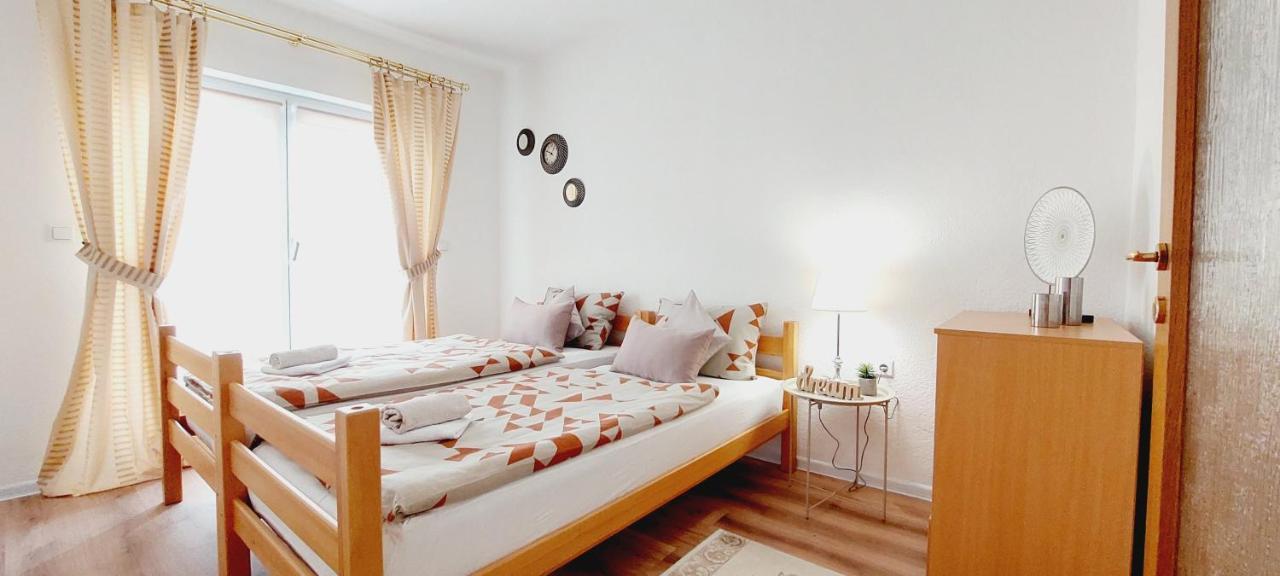 Mb Deluxe Apartment Високо Екстериор снимка