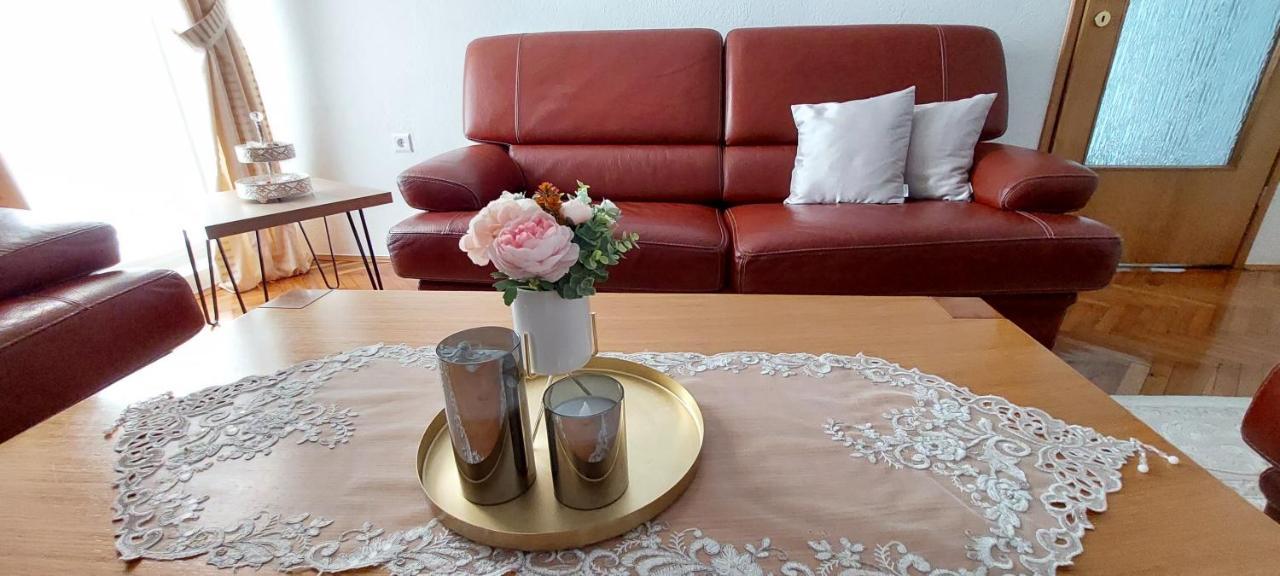 Mb Deluxe Apartment Високо Екстериор снимка